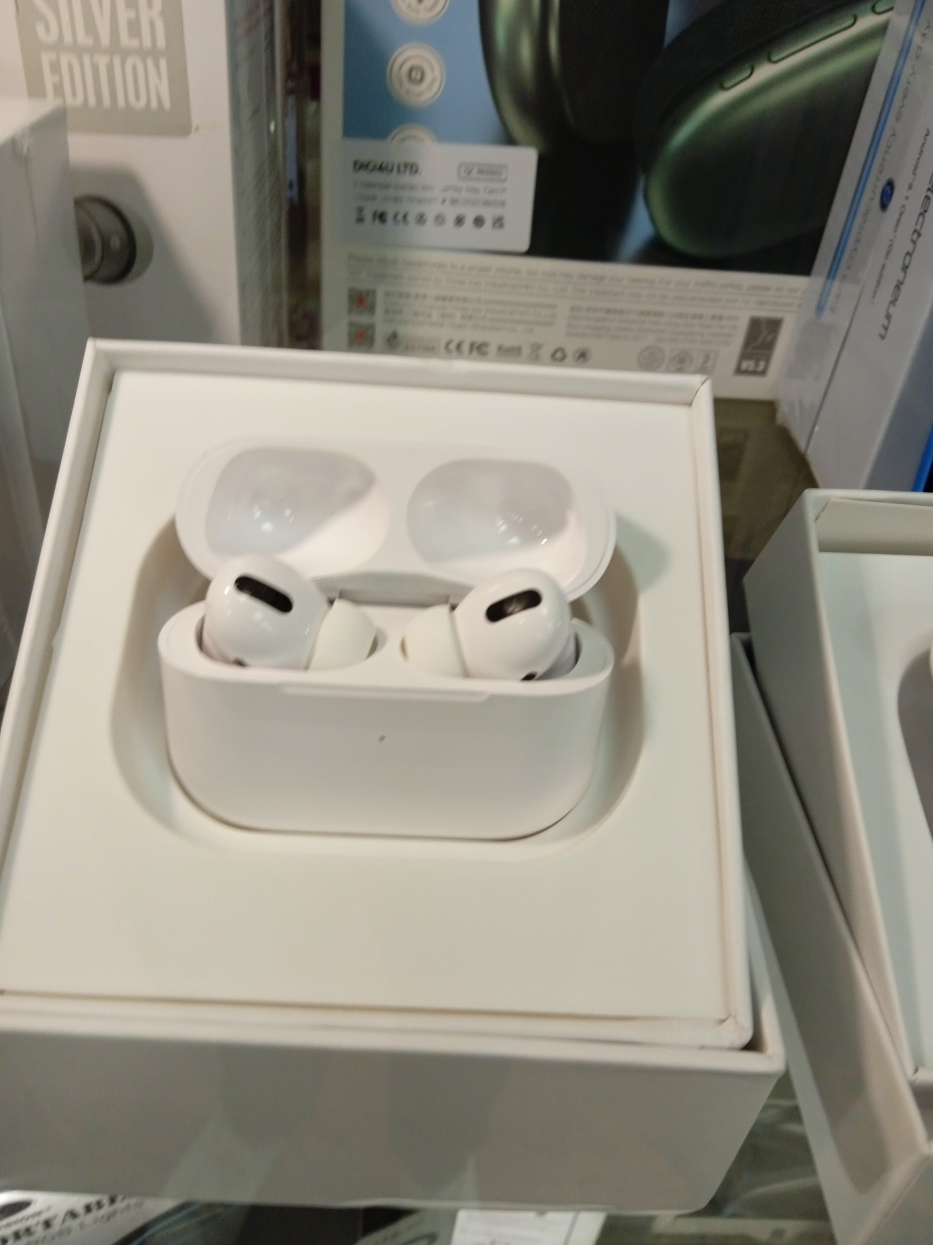 TWS Noisecancelling Bluetooth Earphones
